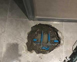 自流井阳台漏水维修公司分享下暖气管道漏水的原因有哪些